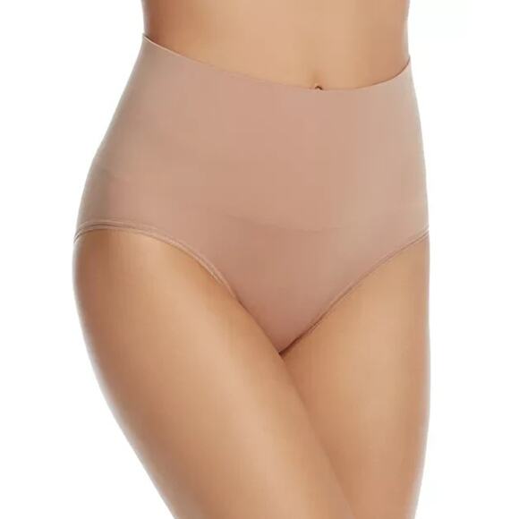 Yummie Women's Ultralight Seamless Briefs, Almond, Size S/M 0428 - Picture 1 of 3